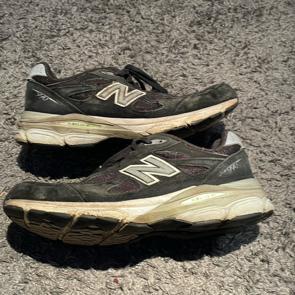 New Balance 990 v3